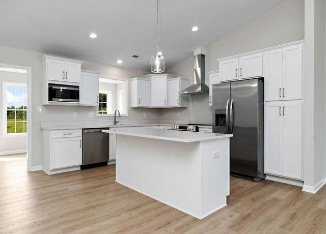 Property at 186 Langley Dr, Waynesboro, VA 22980, 3 beds, 2 baths