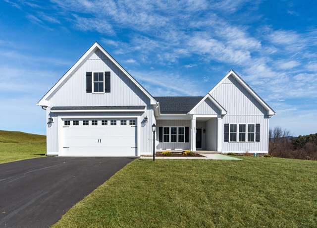 Property at 201 Tomasville Dr, Waynesboro, VA 22980, 4 beds, 2 baths