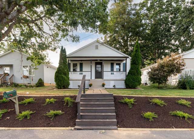 Property at 404 F St, Staunton, VA 24401, 2 beds, 1 bath
