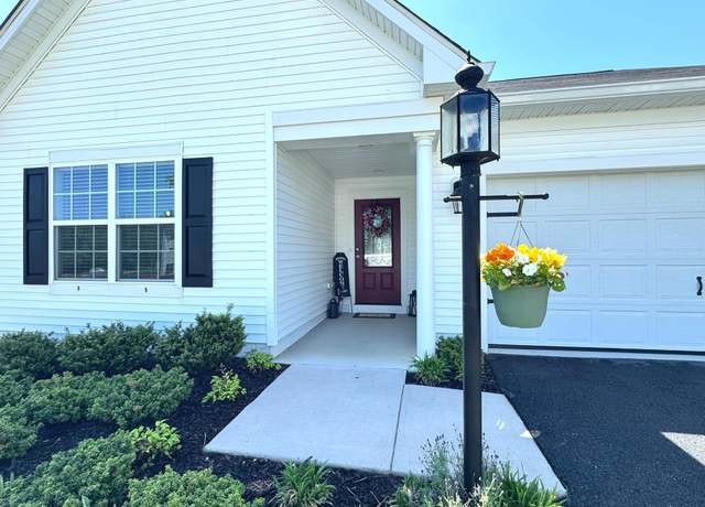 Property at 244 Vine St, Waynesboro, VA 22980, 3 beds, 2 baths
