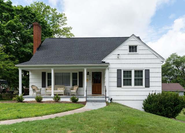 Property at 415 Cherry Ave, Waynesboro, VA 22980, 4 beds, 3 baths