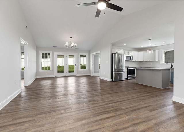 Property at 173 Langley Dr, Waynesboro, VA 22980, 3 beds, 2 baths