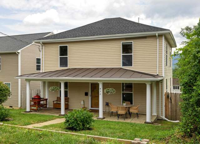 Property at 832 Grayson Ave, Waynesboro, VA 22980, 4 beds, 2.5 baths