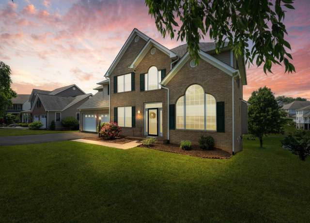 Property at 15 Brookmere Ct, Staunton, VA 24401, 5 beds, 3.5 baths