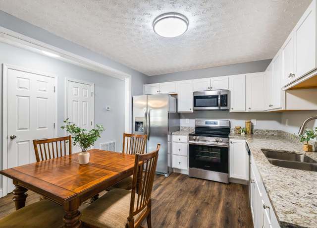 Property at 608 Arch Ave, Waynesboro, VA 22980, 5 beds, 3 baths