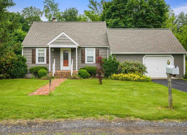 Property at 2156 Lyndhurst Rd, Waynesboro, VA 22980, 3 beds, 1 bath