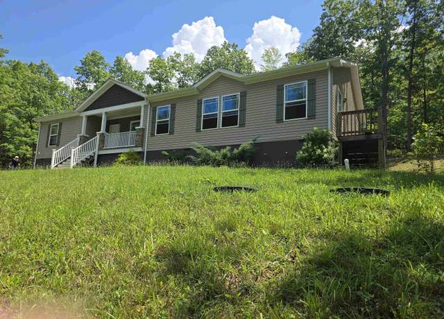 Property at 41 Scenic Hills Dr, Waynesboro, VA 22980, 3 beds, 2 baths