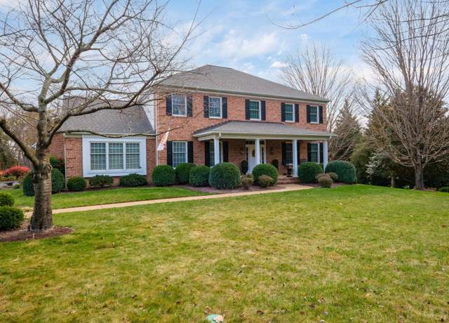 Property at 5 Trace Dr, Staunton, VA 24401, 4 beds, 4 baths