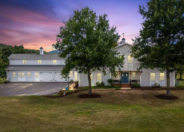 Property at 1040 Tinkling Spring Rd, Staunton, VA 24401, 3 beds, 3.5 baths
