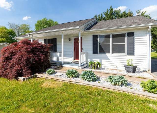 Property at 66 Hayrick Rd, Waynesboro, VA 22980, 3 beds, 1 bath