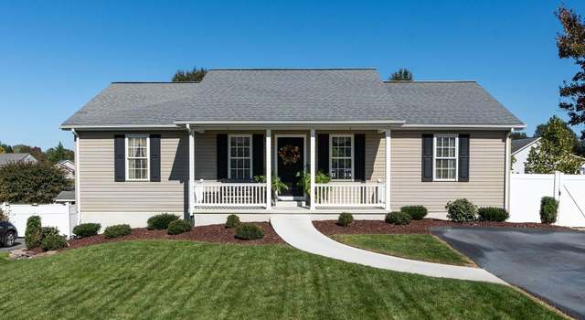Photo of 128 Lofton Dr, Weyers Cave, VA 24486