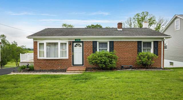 Photo of 390 Frontier Dr, Staunton, VA 24401