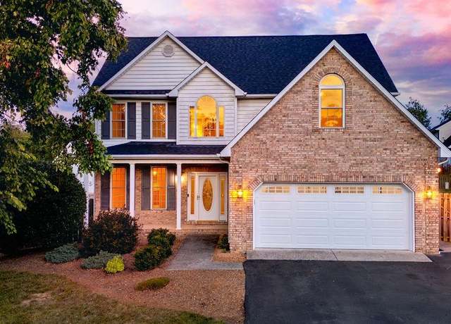 Property at 30 Sir Robin Rd, Waynesboro, VA 22980, 4 beds, 2.5 baths