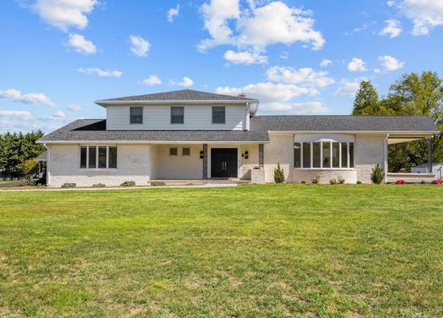 Property at 10304 Spotswood Trl, Mcgaheysville, VA 22840, 5 beds, 4 baths