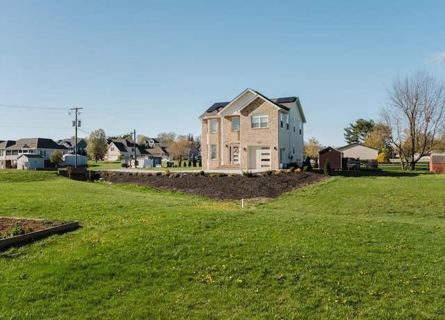 Property at 728 Mason St, Dayton, VA 22821, 4 beds, 2.5 baths