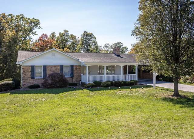 Property at 232 Edgewood Dr, Shenandoah, VA 22849, 3 beds, 2.5 baths