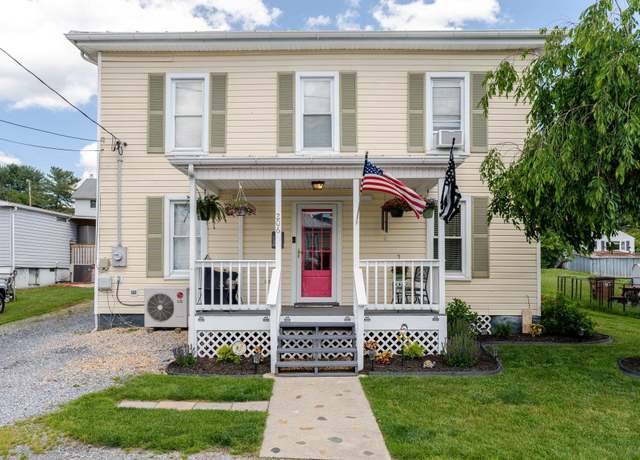 Property at 206 Third St N, Shenandoah, VA 22849, 3 beds, 2 baths
