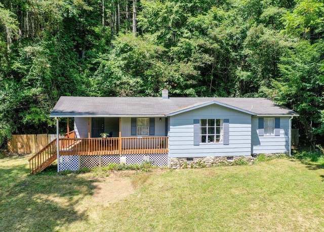 Property at 2063 Pedlar River Rd, Amherst, VA 24483, 3 beds, 1 bath