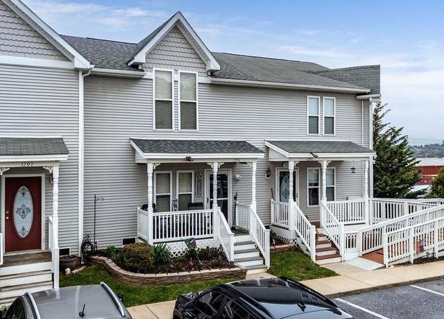 Property at 1294 Victorian Village Dr, Harrisonburg, VA 22802, 3 beds, 2.5 baths
