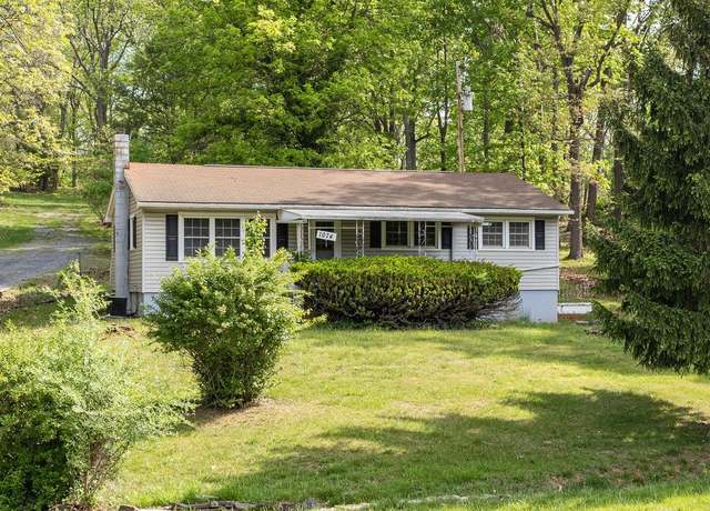 Property at 1074 Greendale Rd, Harrisonburg, VA 22801, 3 beds, 1 bath