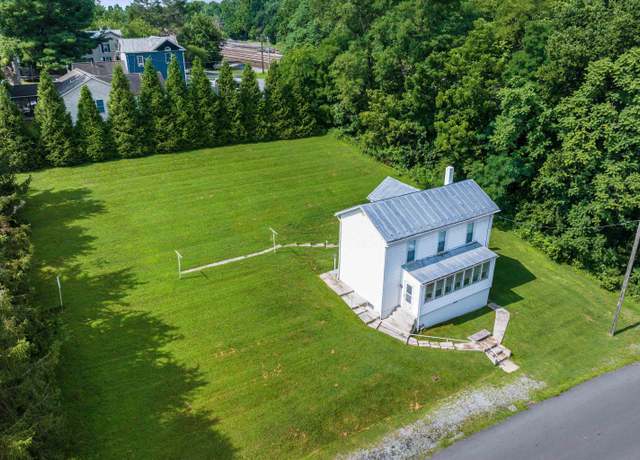 Property at 100 Junior Ave, Shenandoah, VA 22849, 3 beds, 1.5 baths