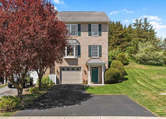 Property at 533 Pointe Dr, Harrisonburg, VA 22801, 3 beds, 2.5 baths