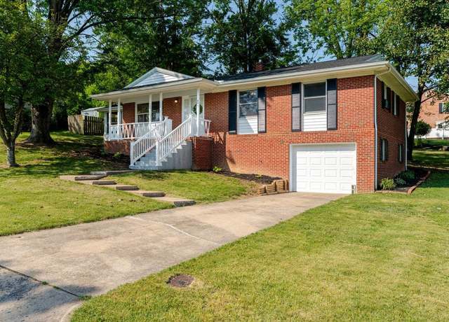 Property at 405 Cedar St, Harrisonburg, VA 22801, 3 beds, 1.5 baths
