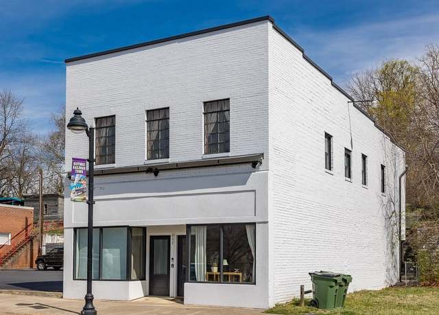 Property at 442 First St, Shenandoah, VA 22849, 5 beds, 4 baths