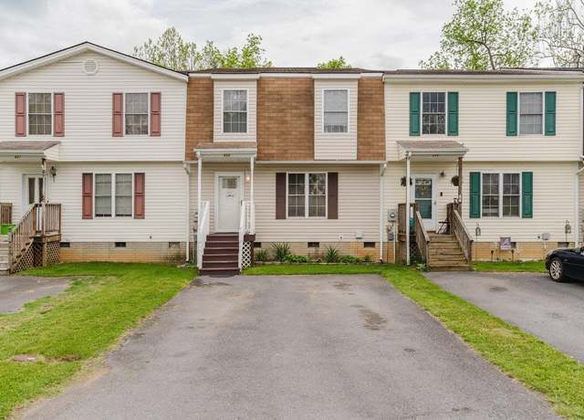 Property at 433 Wirt Ave, Elkton, VA 22827, 3 beds, 2.5 baths