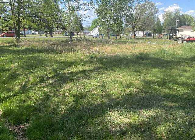 Property at 304 13th St, Grottoes, VA 24441