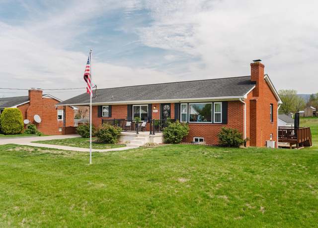 Property at 211 Al Good Dr, Stanley, VA 22851, 5 beds, 2 baths