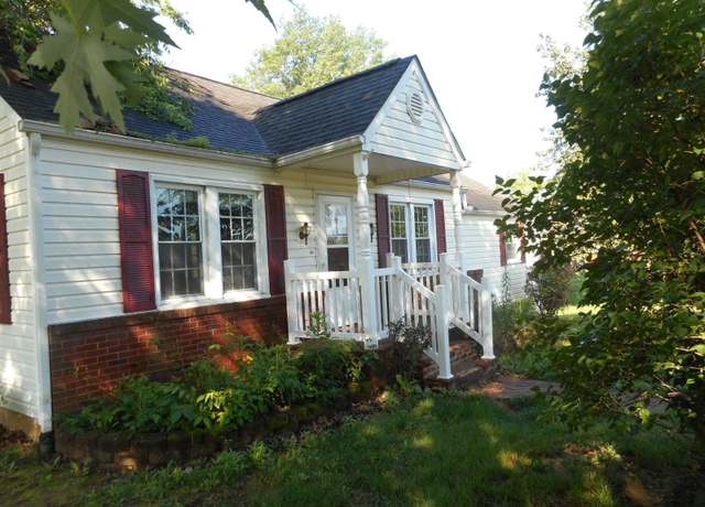 Property at 1079 Main St W, Stanley, VA 22851, 3 beds, 2 baths