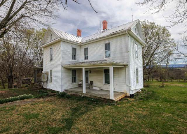 Property at 576 Ridge Rd, New Market, VA 22844, 6 beds, 2 baths