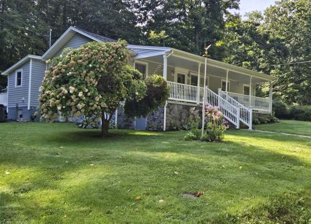 Property at 95 Peery Hollow Rd, Hot Springs, VA 24445, 3 beds, 2 baths