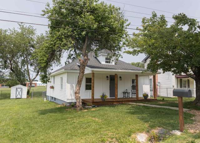 Property at 519 Arpia St, Lexington, VA 24450, 2 beds, 2 baths