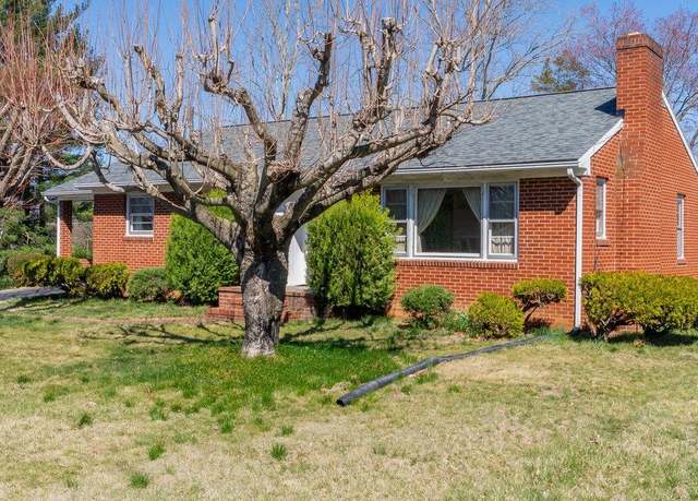 Property at 338 Fairfax Ave, Elkton, VA 22827, 3 beds, 1 bath