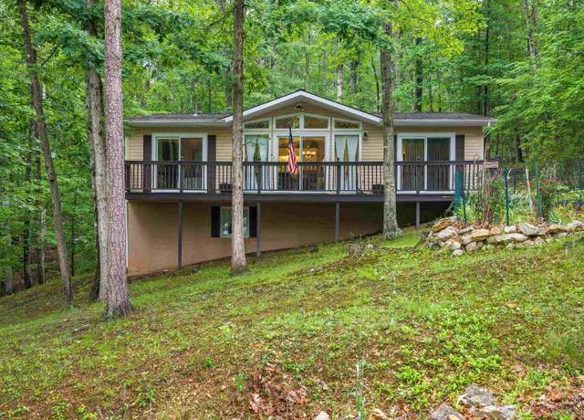 Property at 204 Spotswood Ln, Mcgaheysville, VA 22840, 3 beds, 3 baths