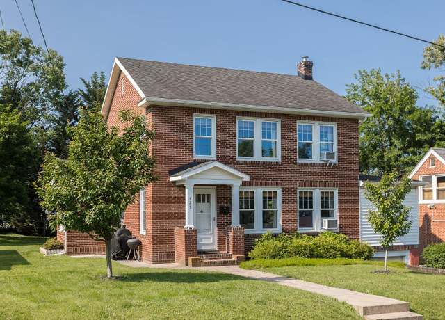 Property at 425 Elizabeth St E, Harrisonburg, VA 22801, 3 beds, 1.5 baths