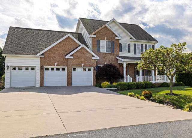Property at 224 Kensington Dr, Elkton, VA 22827, 5 beds, 4 baths