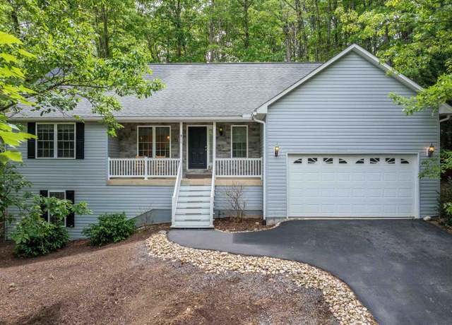 Property at 194 Spotswood Ln, Mcgaheysville, VA 22840, 4 beds, 3 baths