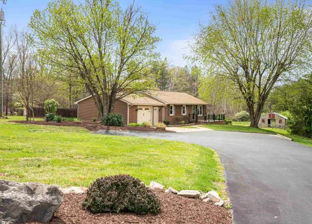Property at 3002 Resort Dr, Mcgaheysville, VA 22840, 4 beds, 2 baths