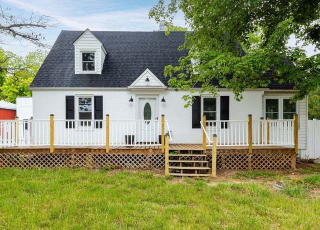 Property at 14372 East Side Hwy S, Grottoes, VA 24401, 4 beds, 2.5 baths