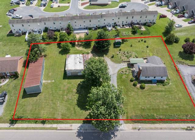 Property at 218 Broadway Ave, Broadway, VA 22815, 3 beds, 1.5 baths