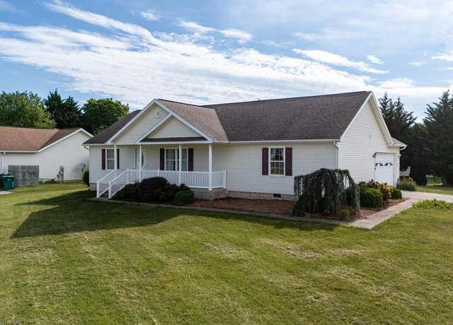 Property at 437 Dorset St, Broadway, VA 22815, 3 beds, 2 baths