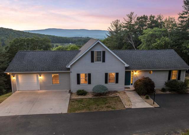 Property at 415 Knob Rd, Elkton, VA 22827, 5 beds, 4 baths