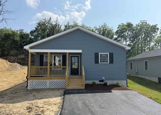 Property at 1032 D St, Waynesboro, VA 22980, 3 beds, 2 baths