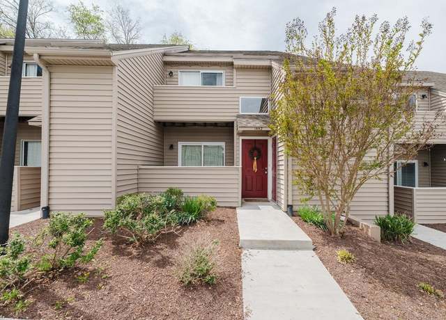 Property at 1442 Bradley Dr, Harrisonburg, VA 22801, 4 beds, 2 baths