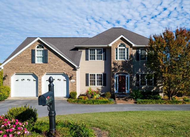 Property at 1868 Park Rd, Harrisonburg, VA 22802, 6 beds, 5 baths