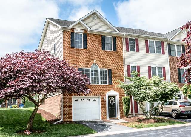 Property at 2890 Crystal Spring Ln, Rockingham, VA 22801, 3 beds, 2.5 baths