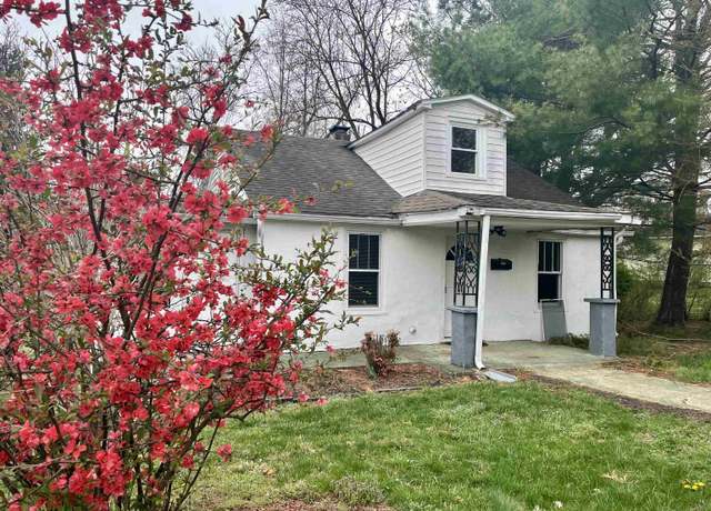 Property at 204 Dogwood St, Waynesboro, VA 22980, 2 beds, 1 bath